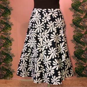 New York & Company Black & White Floral Skirt
